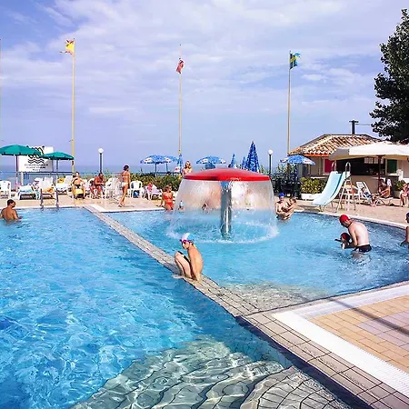 Europe Garden Village 4*